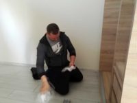 Bútorozás kezdete a Keller Családi Házban, Balatonmáriafürdőn - a hálószobák berendezése