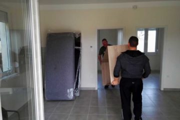 Bútorozás kezdete a Keller Családi Házban, Balatonmáriafürdőn - a hálószobák berendezése